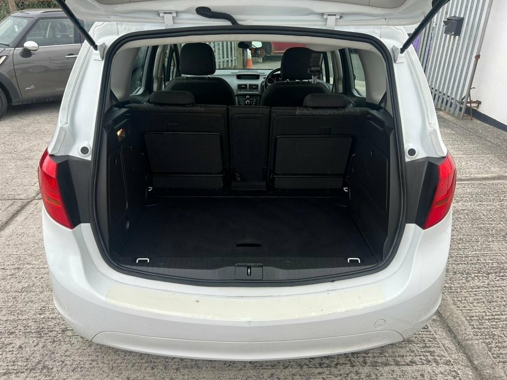 Vauxhall Meriva 1.4L Life White #6