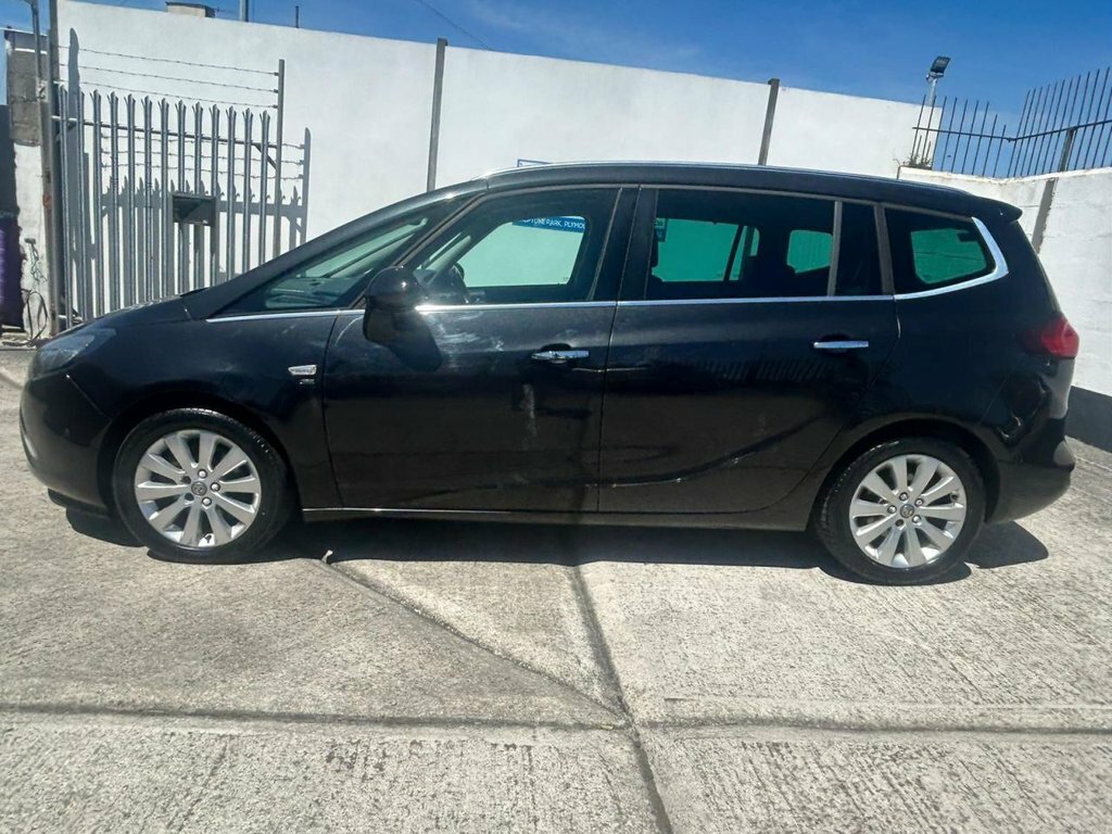 Vauxhall Zafira Tourer 2L Se Black #2