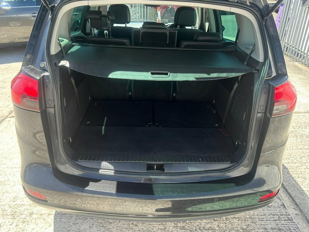 Vauxhall Zafira Tourer 2L Se Black #5