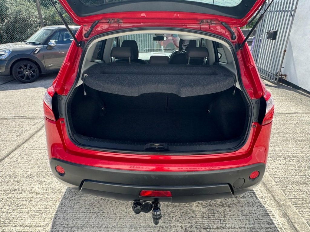 Nissan Qashqai 1.5L N-tec Red #5