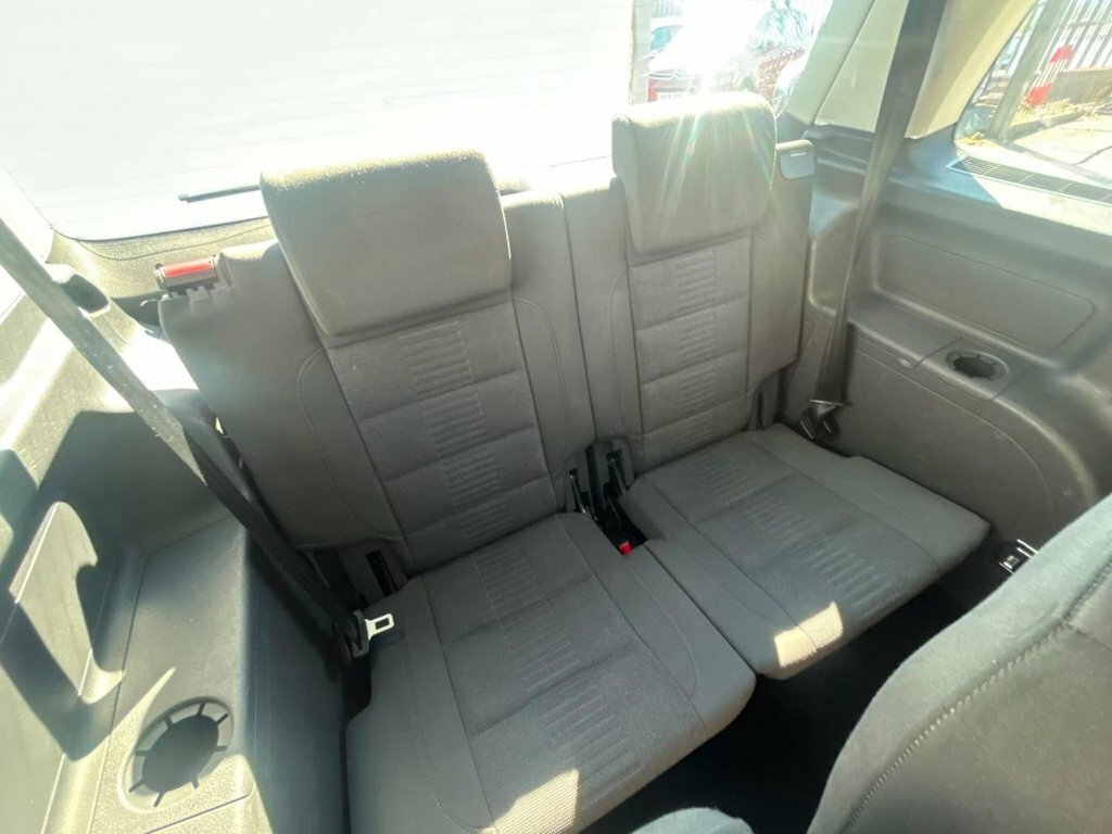 Volkswagen Touran 2.0 Tdi Sport Dsg Black #14
