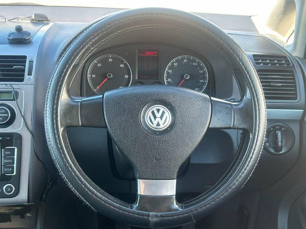 Volkswagen Touran 2.0 Tdi Sport Dsg Black #22