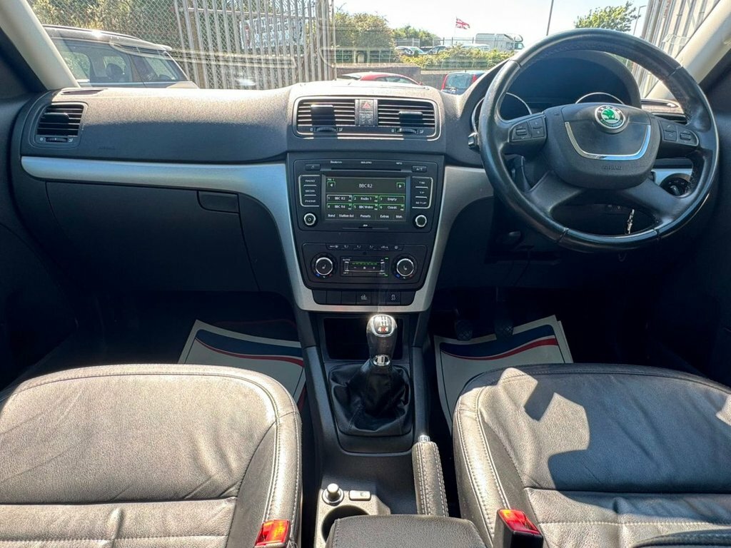 Skoda Yeti 2.0 Tdi Laurin Klement Suv 4Wd Red #26