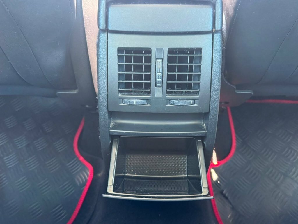Skoda Yeti 2.0 Tdi Laurin Klement Suv 4Wd Red #20