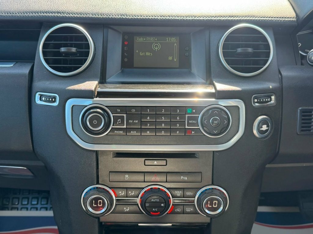 Land Rover Discovery 4 Suv 3.0 Sd V6 Hse 4Wd Euro 5 201161 White #36