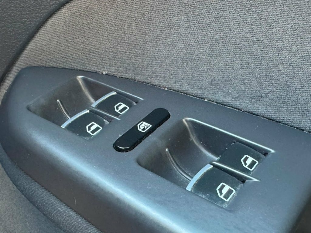 Volkswagen Touran 1.4 Tsi Dsg ,7 Seater , Silver #34
