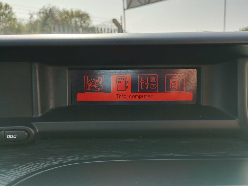 Citroen C3 Picasso 1.6L Code Blue #34