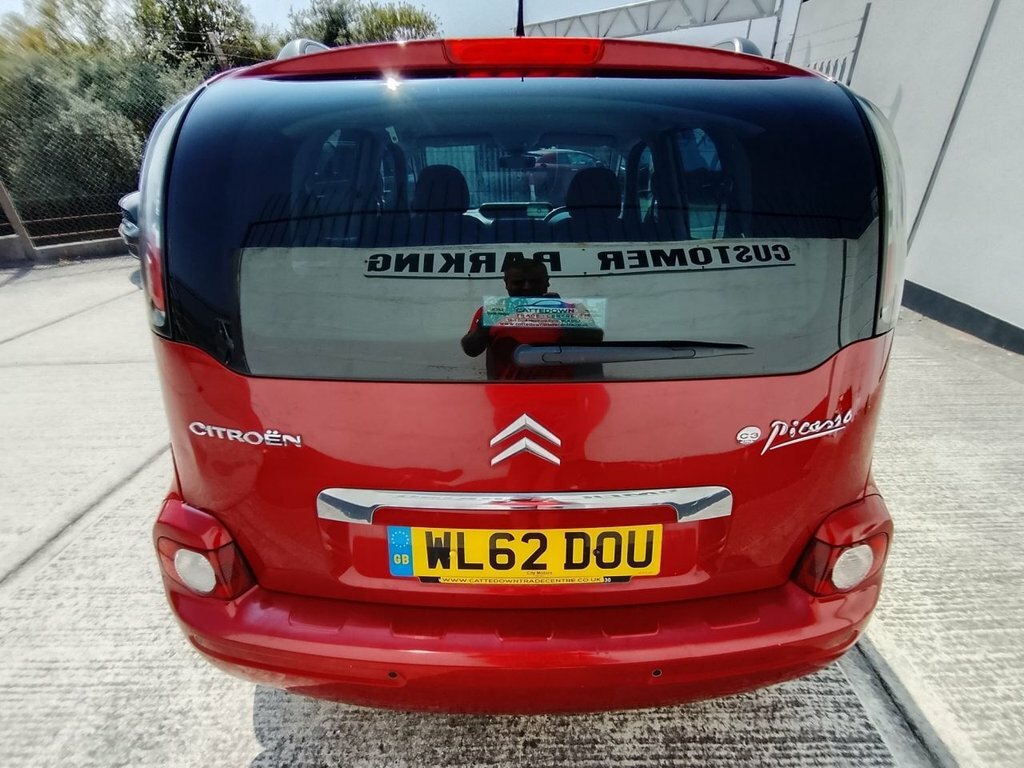 Citroen C3 Picasso 1.6L Exclusive Red #4