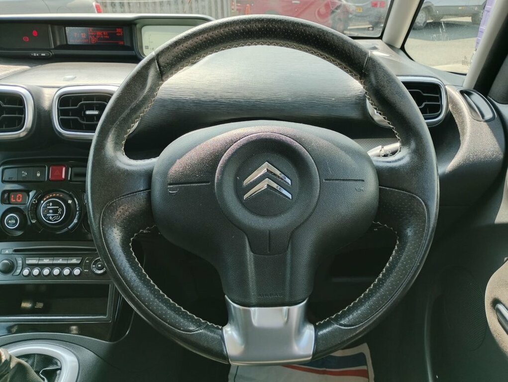 Citroen C3 Picasso 1.6L Code Blue #27