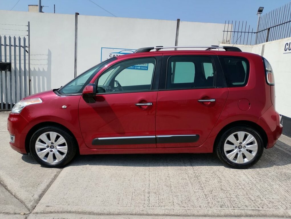 Citroen C3 Picasso 1.6L Exclusive Red #2