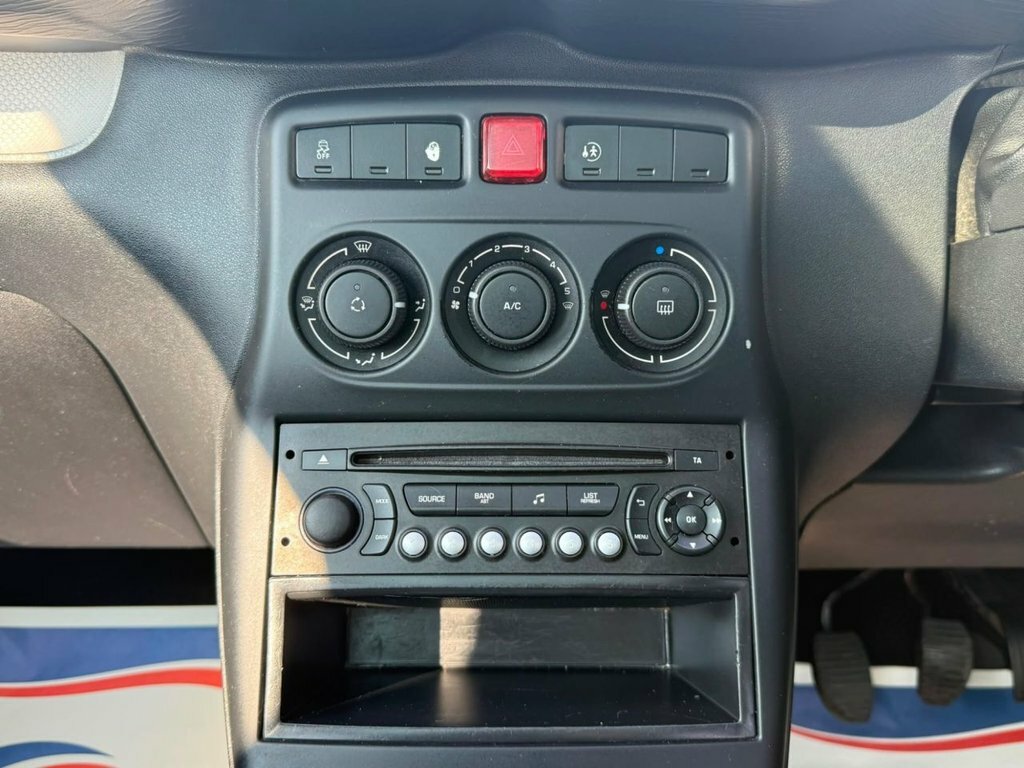 Citroen C3 Picasso Selection Red #21