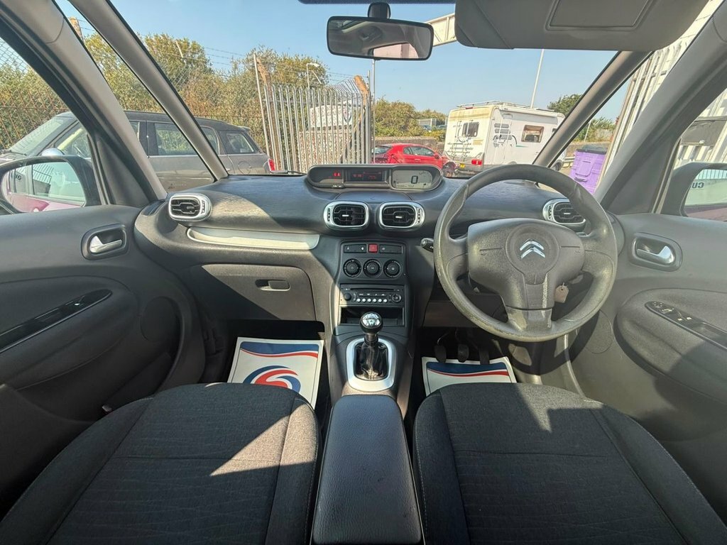 Citroen C3 Picasso Selection Red #20