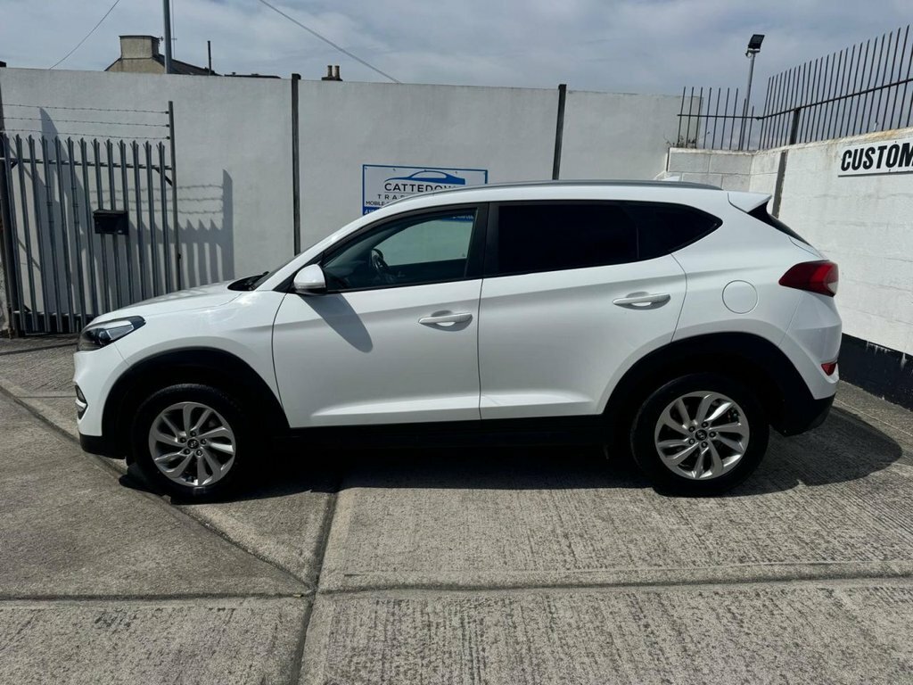Hyundai Tucson 1.6L Se Nav White #2