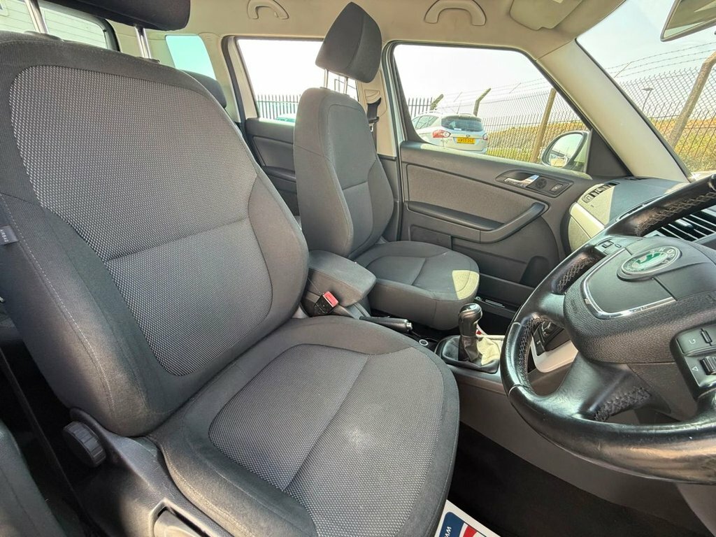Skoda Yeti 2.0 Tdi Se Plus Grey #44