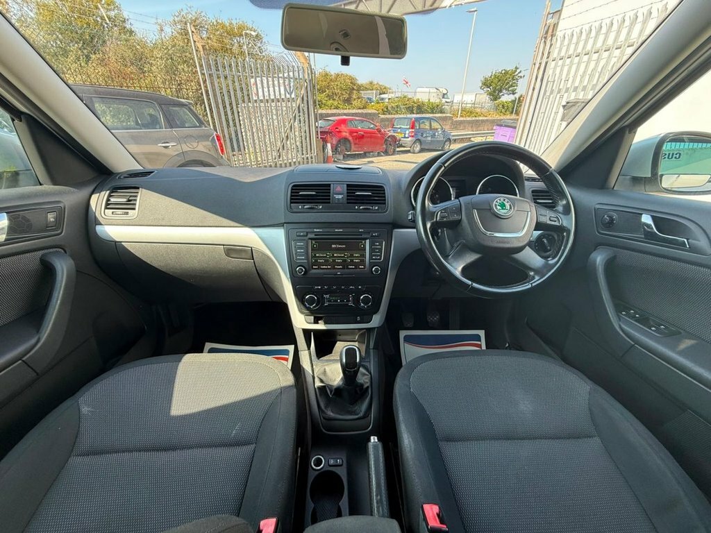 Skoda Yeti 2.0 Tdi Se Plus Grey #23