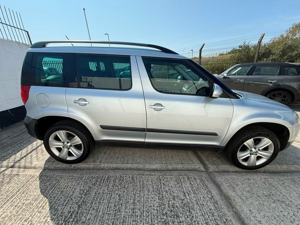 Skoda Yeti 2.0 Tdi Se Plus Grey #11