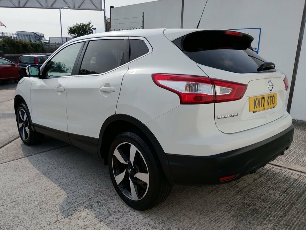 Nissan Qashqai 1.5L N-connecta White #3