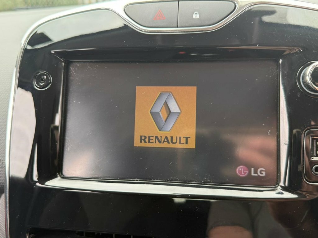 Renault Clio Hatchback Dynamique Medianav Energy Tce Eco2 S #29