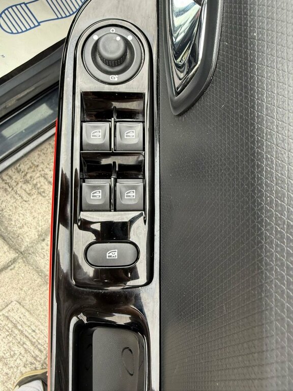 Renault Clio Hatchback Dynamique Medianav Energy Tce Eco2 S #38