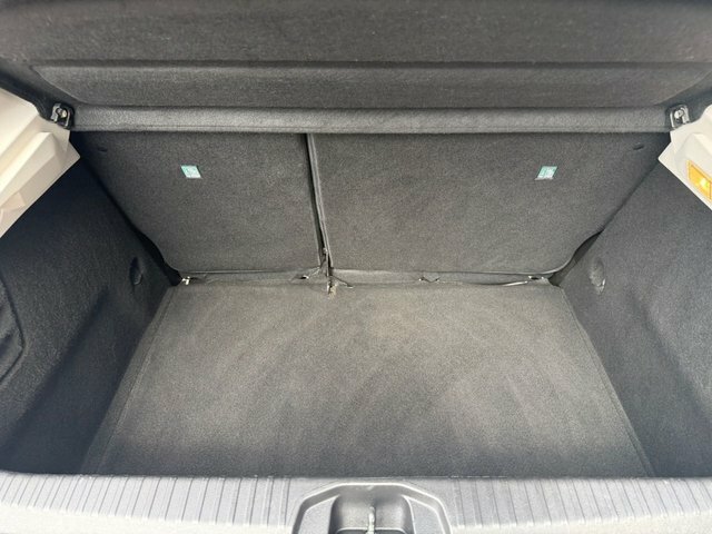 Renault Clio Tce Iconic Hatchback YY71RAX White #6