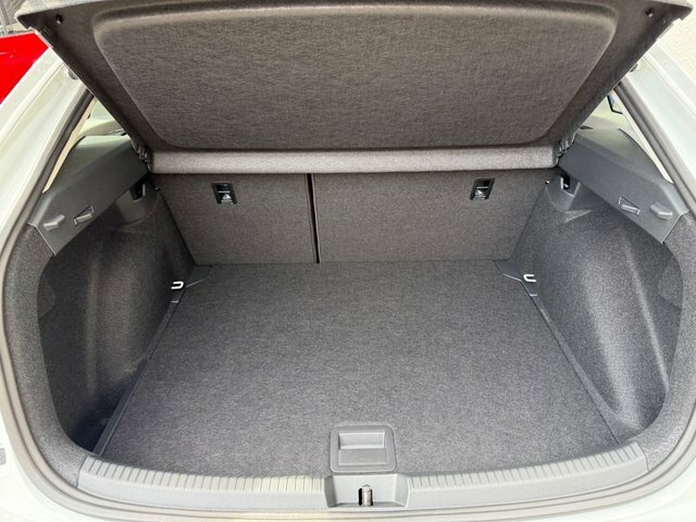 Volkswagen Taigo Tsi Match Suv White #6