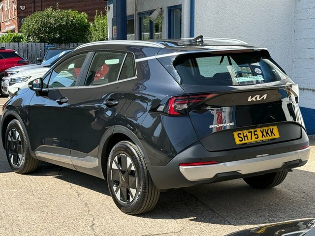 Kia Sportage T-gdi Pure Suv Black #4
