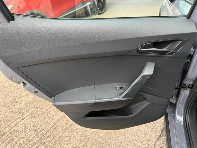Seat Arona 1.0 Tsi Se Grey #48