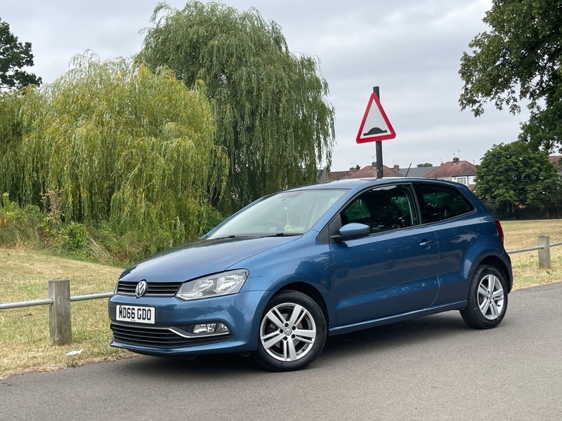 Volkswagen Polo 1.0 S 60 Bhp Red #1