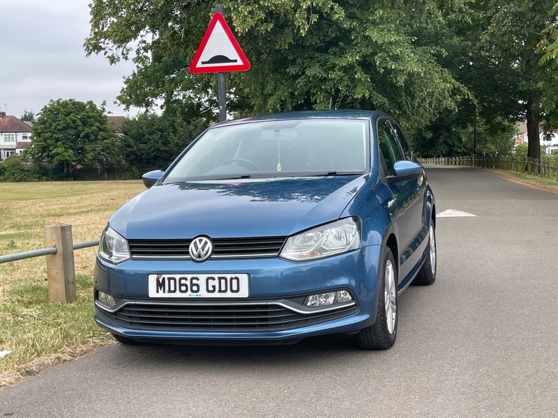 Volkswagen Polo 1.0 S 60 Bhp Red #6