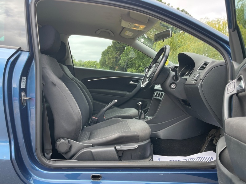 Volkswagen Polo 1.0 S 60 Bhp Red #41