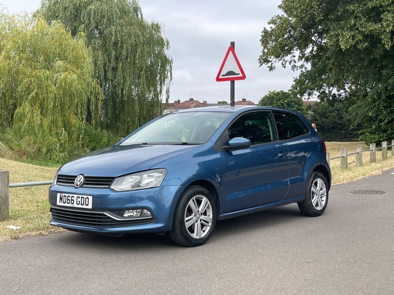 Volkswagen Polo 1.0 S 60 Bhp Red #8