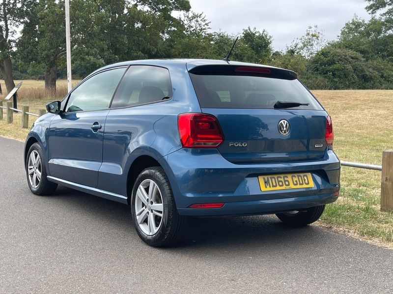 Volkswagen Polo 1.0 S 60 Bhp Red #17