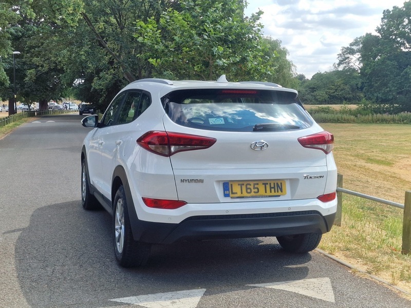 Hyundai Tucson  Beige #15