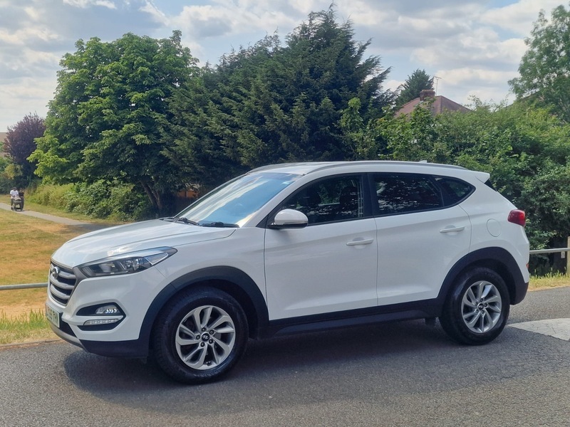 Hyundai Tucson  Beige #8