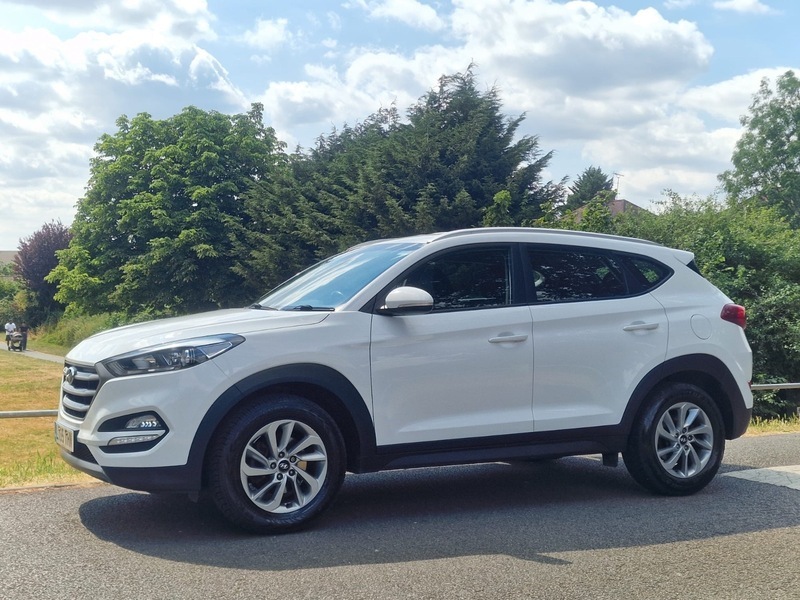 Hyundai Tucson  Beige #9