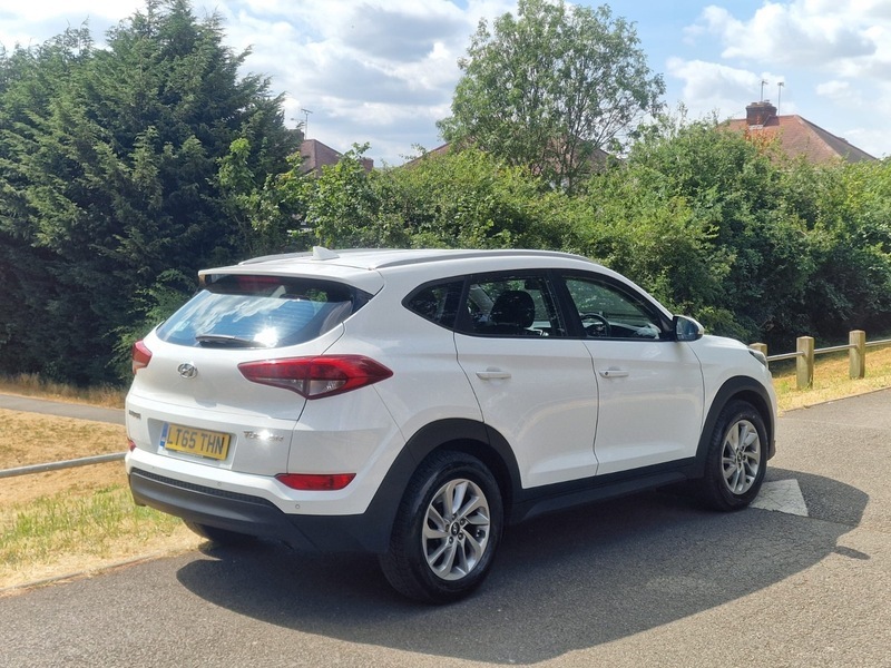 Hyundai Tucson  Beige #32