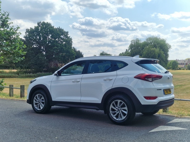 Hyundai Tucson  Beige #13
