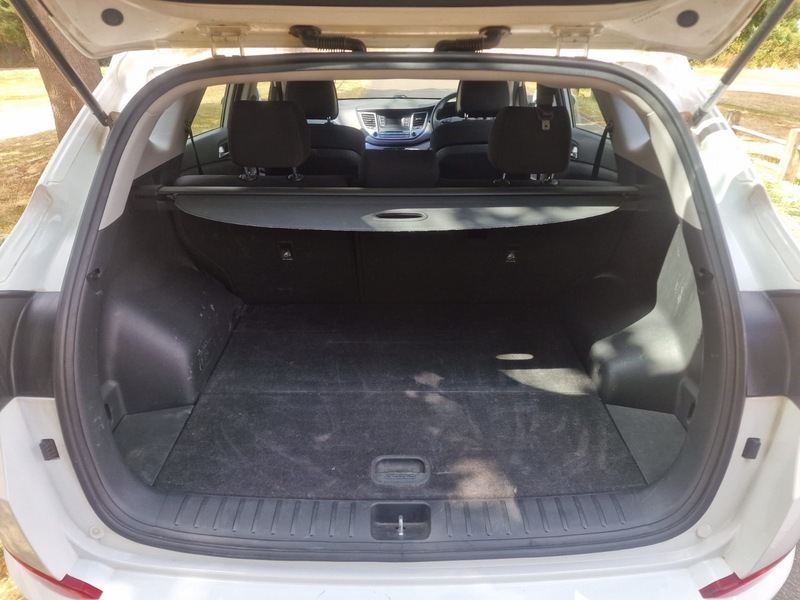 Hyundai Tucson  Beige #40