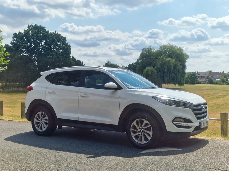 Hyundai Tucson  Beige #26