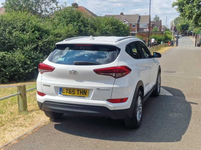 Hyundai Tucson  Beige #33