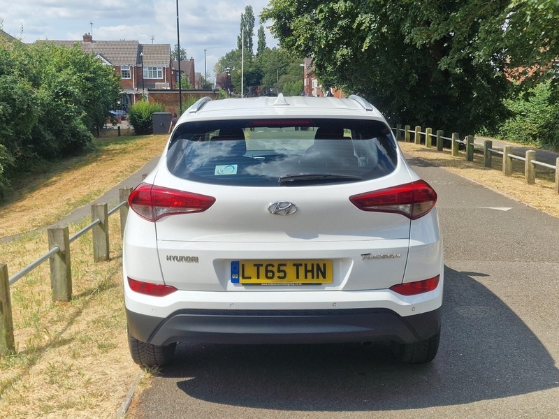 Hyundai Tucson  Beige #19
