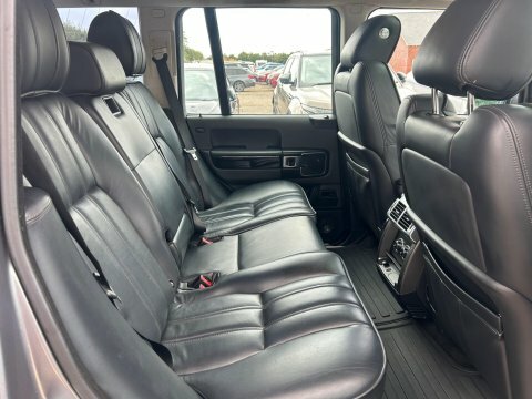 Land Rover Range Rover Vogue Se Black #14