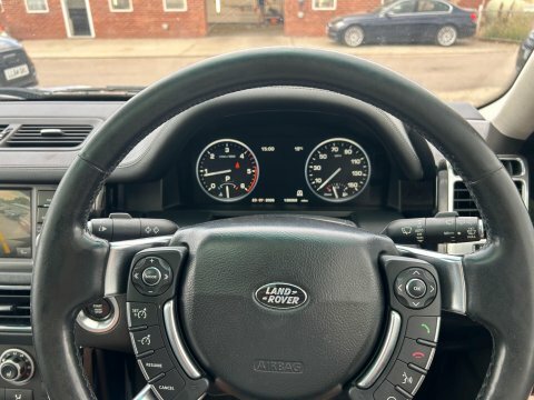Land Rover Range Rover Vogue Se Black #23