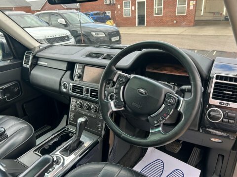 Land Rover Range Rover Vogue Se Black #21