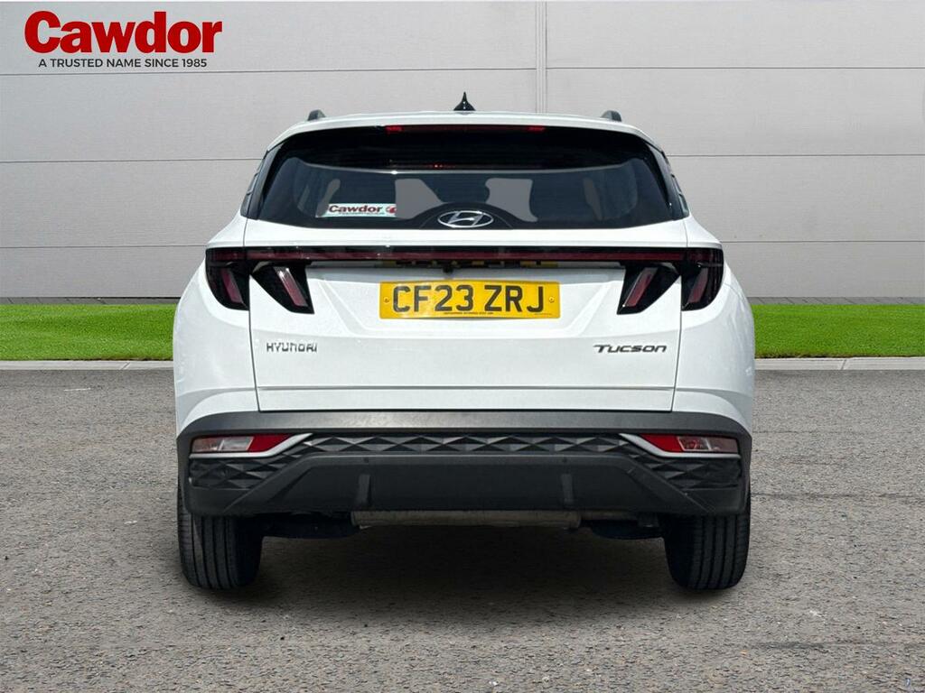 Hyundai Tucson Se Connect Tgdi Mh CF23ZRJ White #4