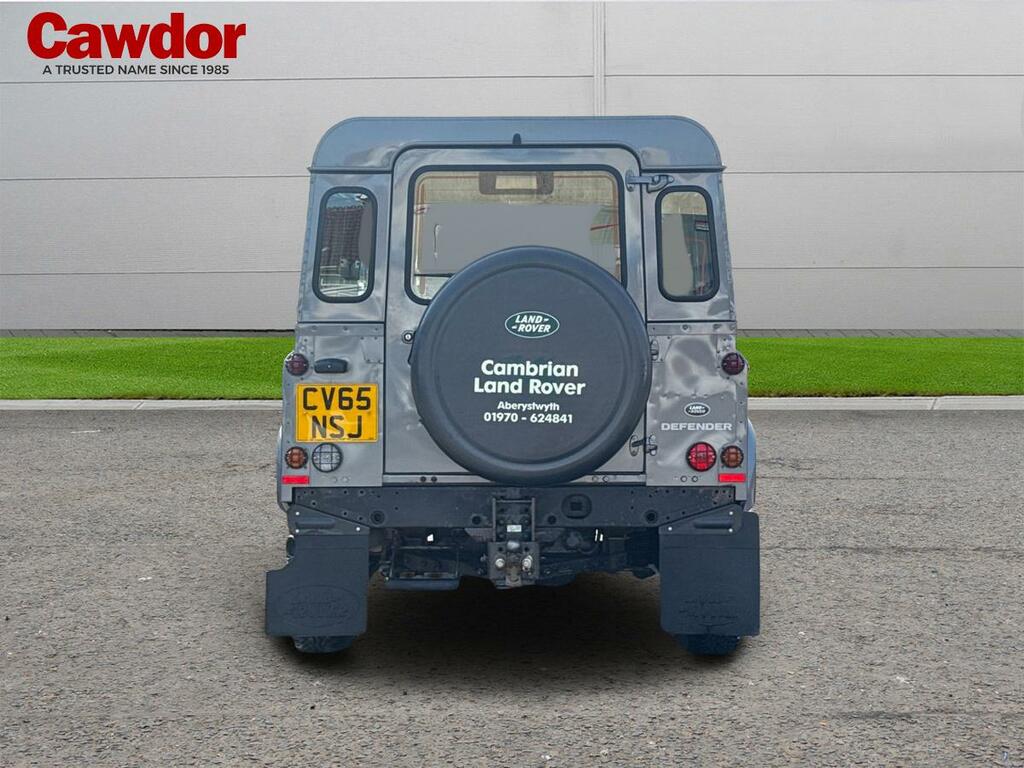 Land Rover Defender 90 2.2 Td Xs Station Black #4