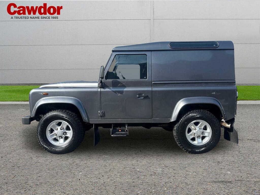 Land Rover Defender 90 2.2 Td Xs Station Black #6