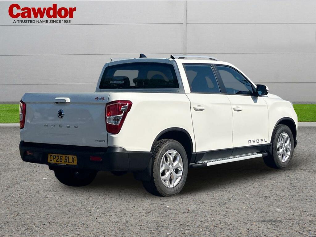 SsangYong Musso Double Cab Pick Up 2.2 199Hp Rebeldouble Cab White #3