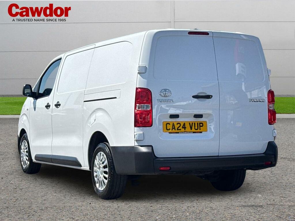 Toyota PROACE Icon White #5