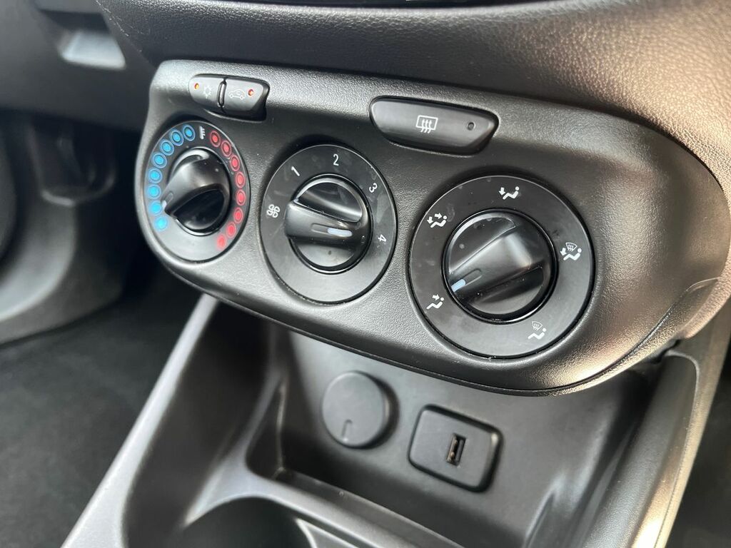 Vauxhall Corsa 1.4L Sri Black #15